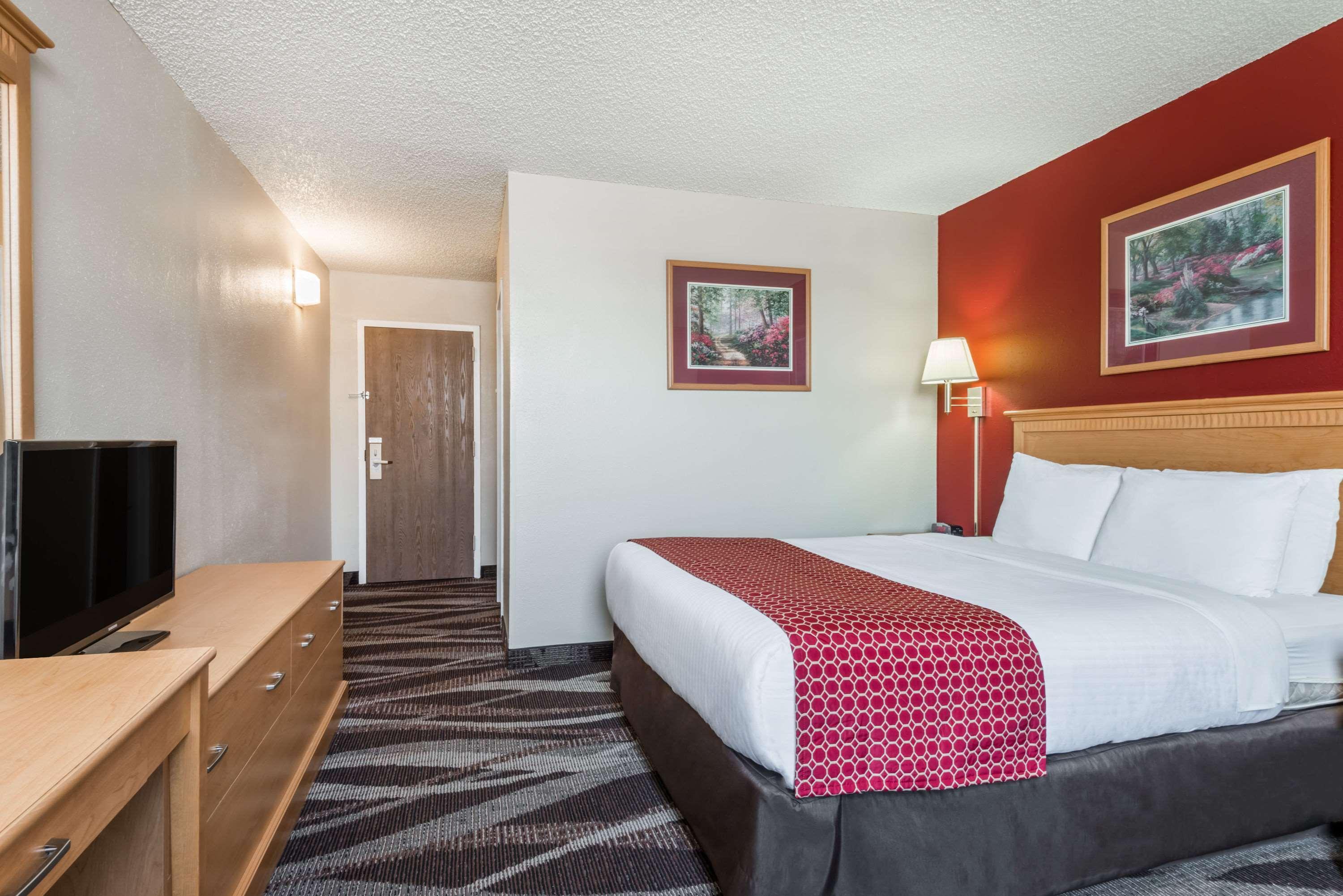 Days Inn By Wyndham Gillette Exteriér fotografie